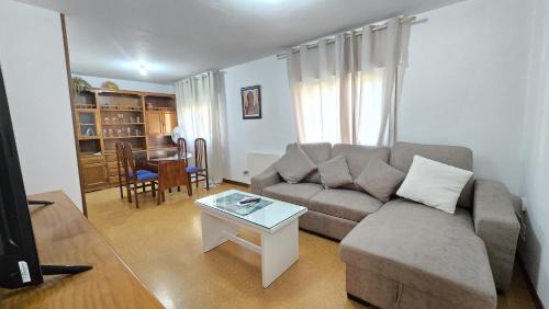 Verin Apartment | Piso Vacacional Familiar en Verín