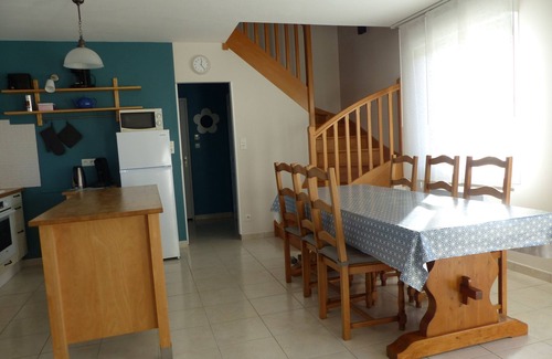 Le Val-Saint-Pere Cottage | Pistache Cottage with garden view