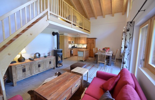 Grimentz Apartment | Piste Rouge 11 , Grimentz - 4 Bedroom Duplex, 100m from the piste & lift station