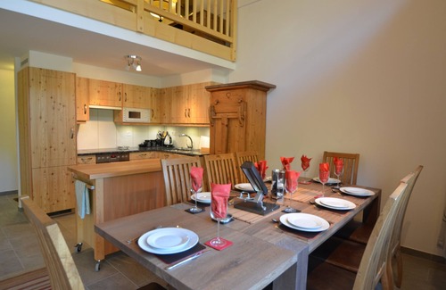 Grimentz Apartment | Piste Rouge 11 , Grimentz - 4 Bedroom Duplex, 100m from the piste & lift station