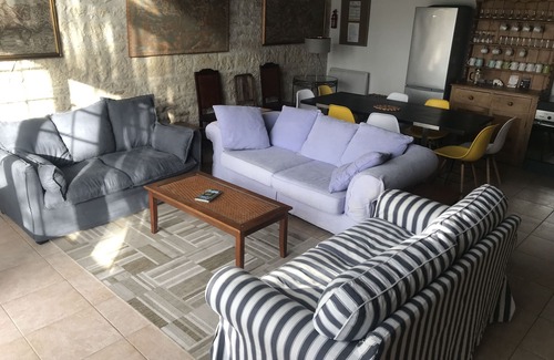 Duil-sur-le-Mignon Cottage | Pistoulet : Réunions familiales et entre amis 🎂👨‍👩‍👧‍👦🎄🌈🚴🏿‍♂️.