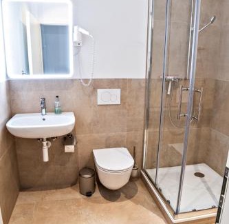 Cham Apartment | Pit Stop Apartments