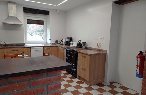 Barcena de Cicero House | Pita House in Gama.