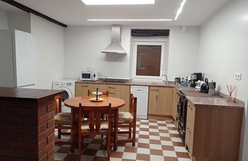Barcena de Cicero House | Pita House in Gama.