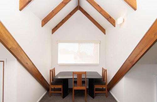Burnt Pine House | Pitcairn House