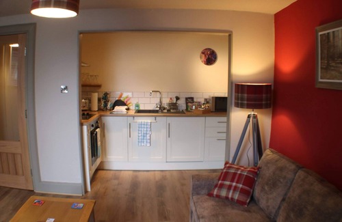 Pitlochry Apartment | Pitlochry Stay-Sleeps 2-Central & Connected