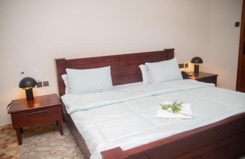 Elmina Hotel | Pito Guest House
