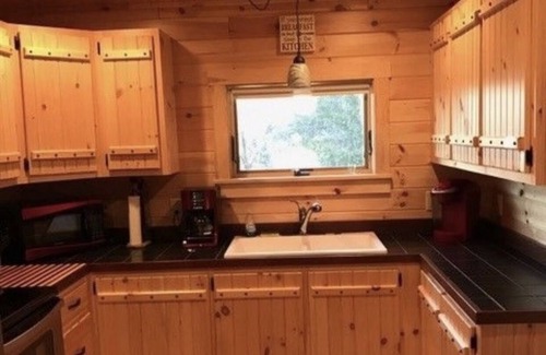Pittsburg Cabin | Pittsburg, NH Woodland getaway- DIRECT ACCESS TO TRAILS, plenty of parking!