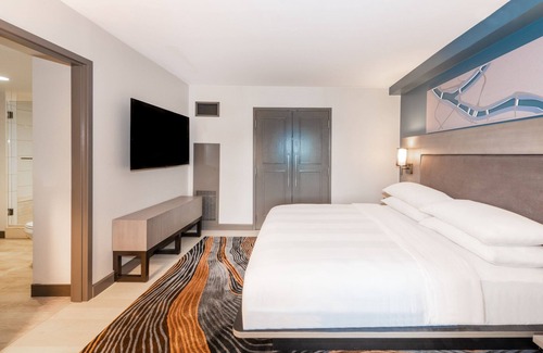 Coraopolis Hotel | Pittsburgh Airport Marriott