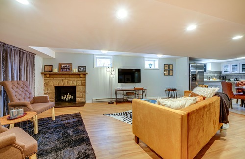 Mount Washington Apartment | Pittsburgh Couple's Retreat ~ 2 Mi to Downtown!