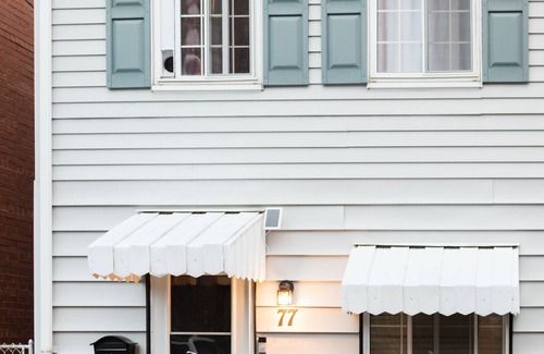 South Side Flats House | Pittsburgh Pennsylvania house