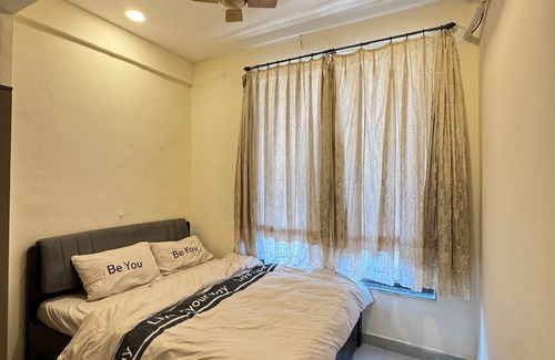 Andheri West Apartment | Pixiestays
