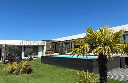 Pastores Villa | Pizpireta Villa Rural. Vivienda vanguardista en plena naturaleza.