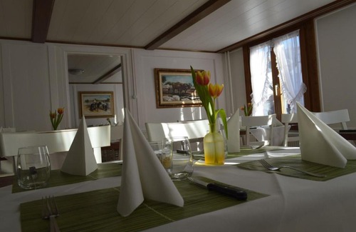 Walzenhausen House | Pizzeria-Pension Gambrinus