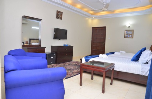 D.H.A. Hotel | Ibis Lodge Guest House Khayaban-e-Mujahid DHA