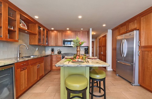 Honokowai Condo | PK L303 Kaanapali BeachFront 2BD w Ocean View Pool
