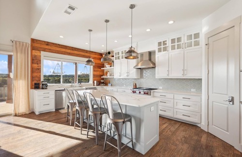 Palo Pinto County House | PK LakeTime: 6 Bedroom/4 Bath Home with Dock, pool/hot tub, and game room