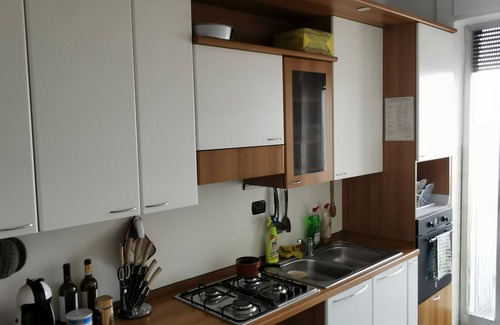 Binda Apartment | Place in double bed (to be shared, boys only)