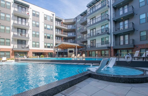 Hancock Apartment | Place like home, lets keep Austin weird /downtown Atx .Discount Provided