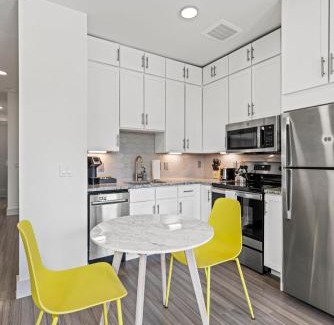 Waller Creek District Hotel | Placemakr Downtown Austin