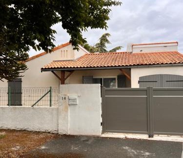 Saint-Xandre House | Plain pied aux portes de La Rochelle 2chbres