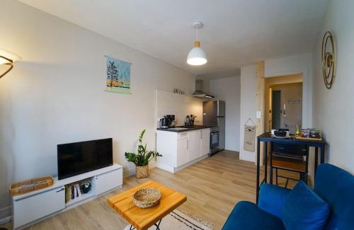 Annecy Apartment | Plaine - vue montagne et garage à 700m du lac