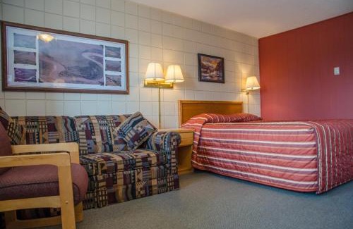 Brooks Hotel | Plains Motel