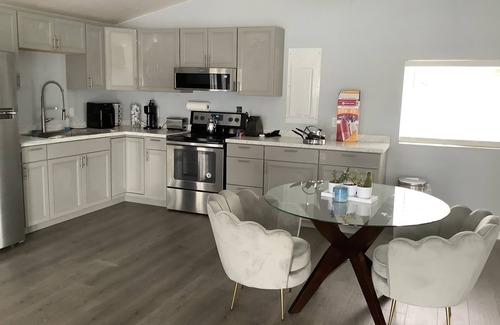 Terrace Heights House | Plan ahead your next vacation with the at home feeling.