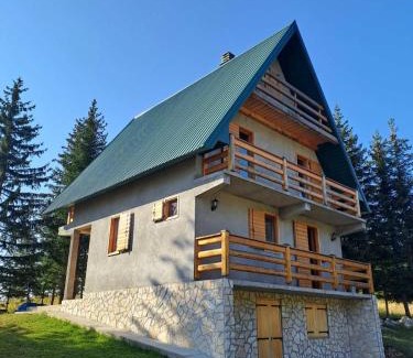 Razvrsje House | Planinska kuća