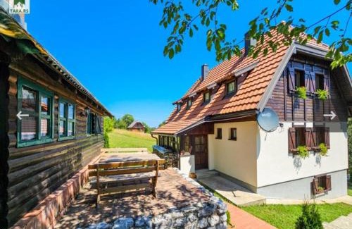 Kremna Apartment | Planinska kuća Sević
