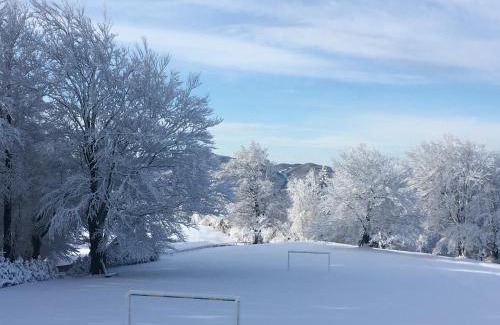Hrastnik Bed & Breakfast | Planinski dom na Kalu