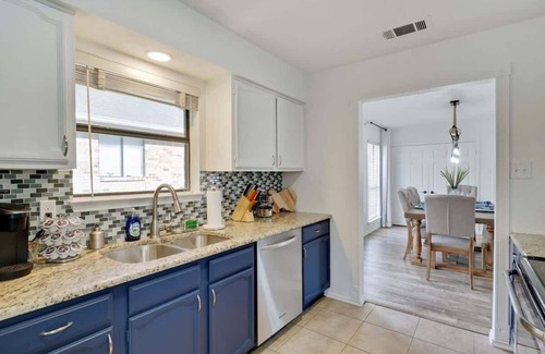 Cross Creek East House | Plano House close to Mckinney and Oak Point Park