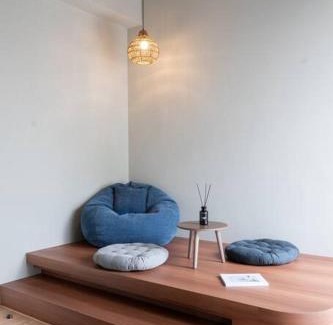 East District Villa | Plant House