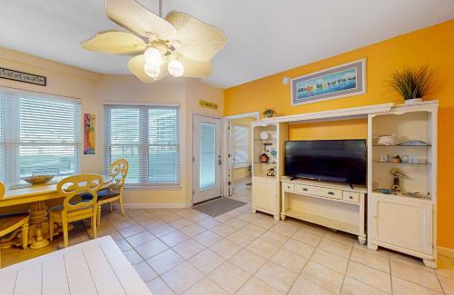 Fort Morgan Apartment | Plantation Dunes #5003 - The Flip Flop Inn