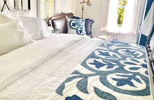 Port Hope House | Plantation House Bed & Breakfast