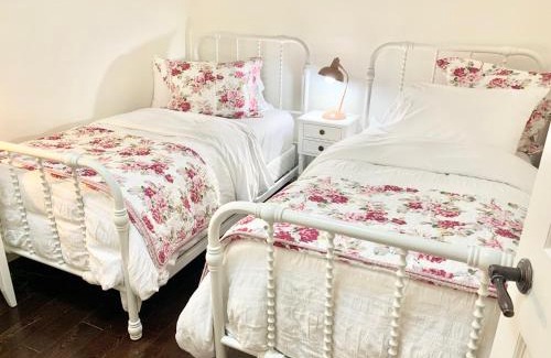 Port Hope Bed & Breakfast | Plantation House Bed & Breakfast