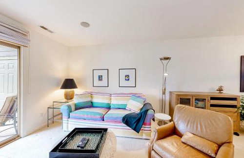 Lewes House | Plantations East - 166 Lakeside Dr