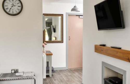 Ty Croes House | Plas Bach