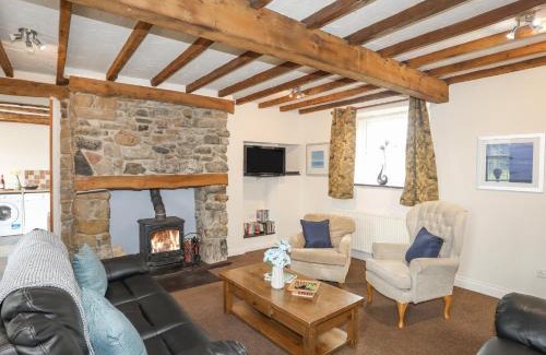 Llanddaniel Fab House | Plas Cefn Mawr