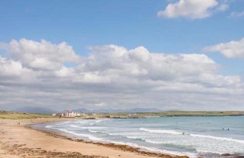 Llanfaelog House | Plas Cottage
