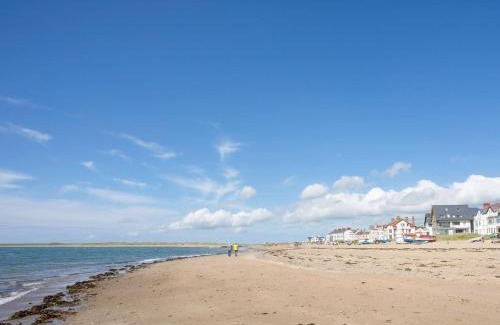 Llanfaelog House | Plas Cottage
