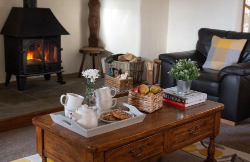 Eglwysbach House | PLAS IWRWG GRANARY - Stunning Barn Conversion based in North Wales