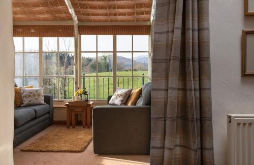 Eglwysbach House | PLAS IWRWG GRANARY - Stunning Barn Conversion based in North Wales
