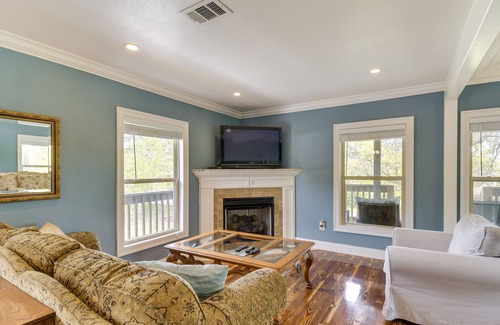 Oyster Bay House | Plash Place - Gulf Shores Home 6 Mi to Beaches!