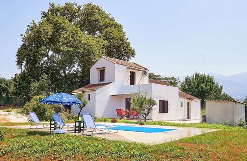 Apokoronas House | Platanos Stone House I With Shared Pool