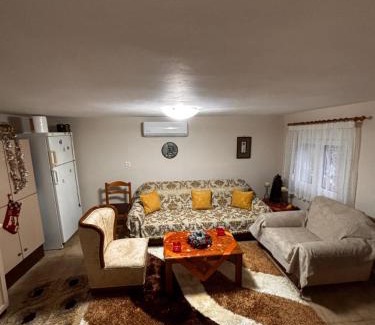 Trikala Apartment | Platanos Village Home
