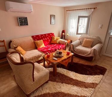 Trikala Apartment | Platanos Village Home