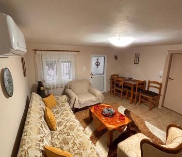 Trikala Apartment | Platanos Village Home