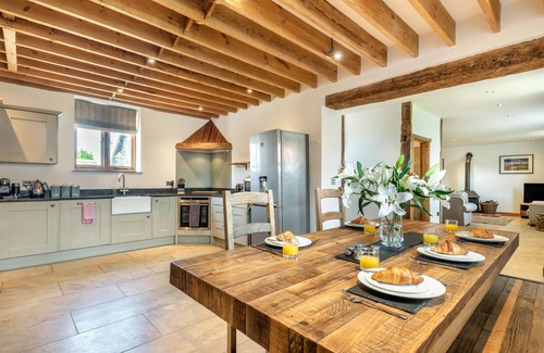 Bodham House | Platford Barn - Three Bedroom House, Sleeps 5