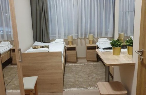 Ujhartyan Bed & Breakfast | Platina Panzió***
